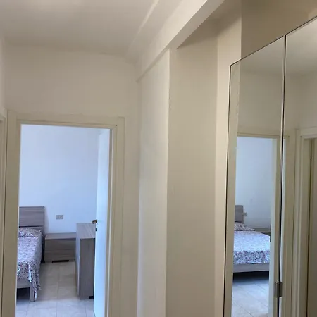 Apartment Italia *